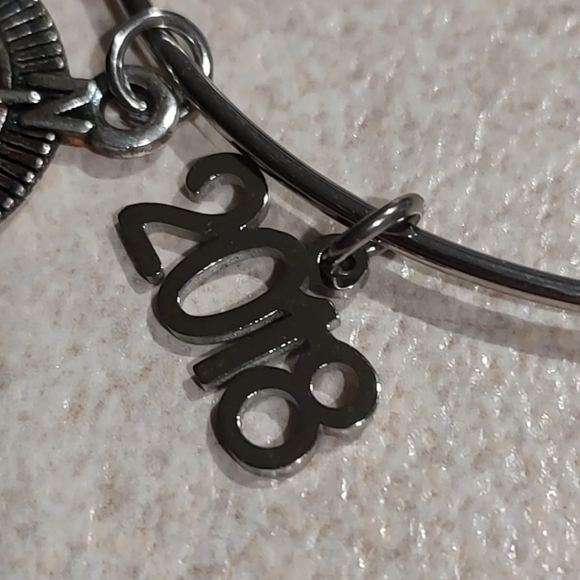 Inspirational Charm Bangle Bracelet Engraved Message'Always remember you're - Picture 6 of 9